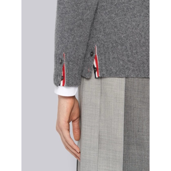 NWT THOM BROWNE MEDIUM GREY OVERWASHED CASHMERE JERSEY CREWNECK 4-BAR PULLOVER - Picture 4 of 9